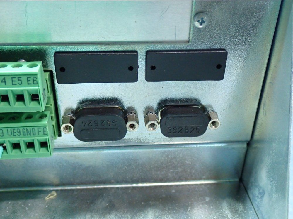 Lenze 8600-series Inverter Unit - Evf8602-e