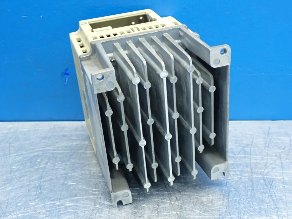 Yaskawa Drive Frequency Inverter - Cimr-j7am40p7