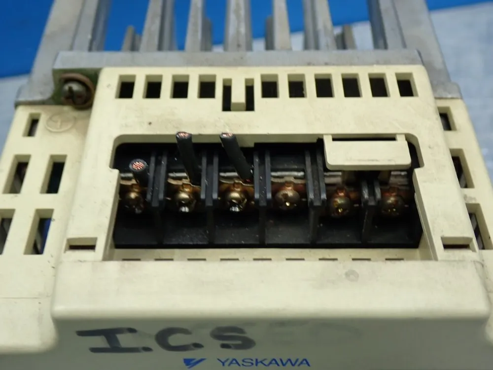 Yaskawa Drive Frequency Inverter - Cimr-j7am40p7