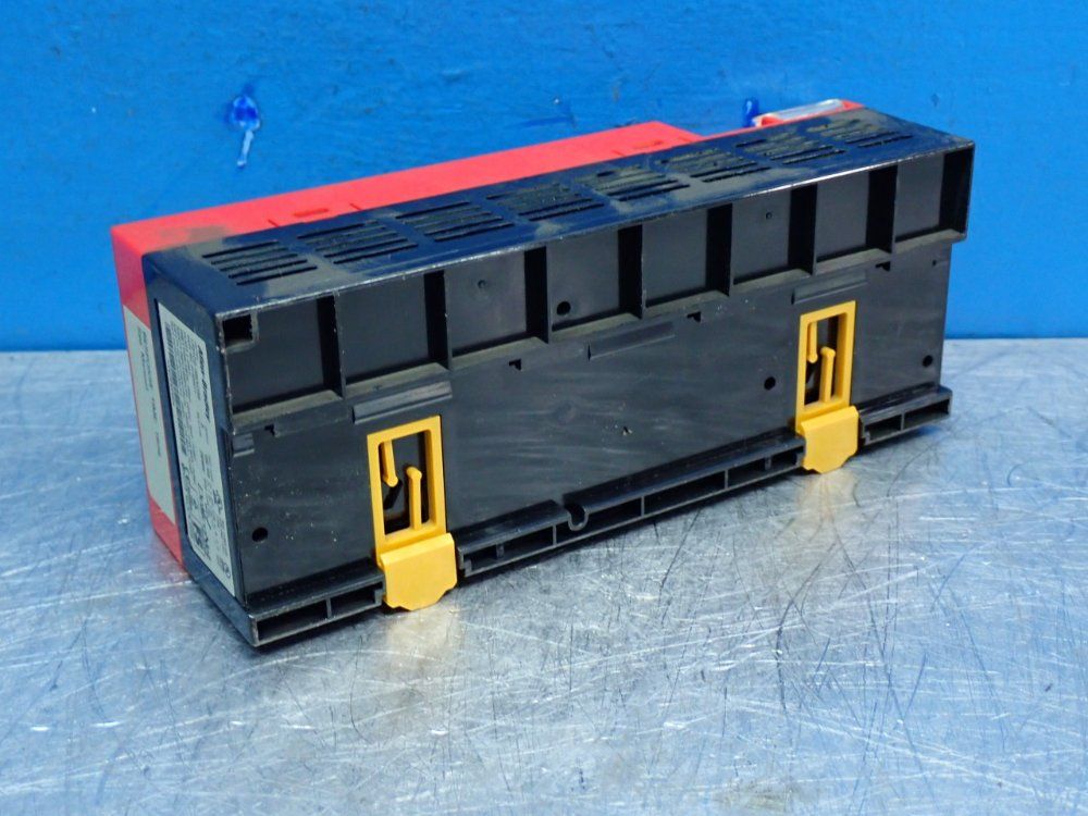 Allen Bradley Guard Compactblock Combination I/o Module - 1791ds-ib8xob8