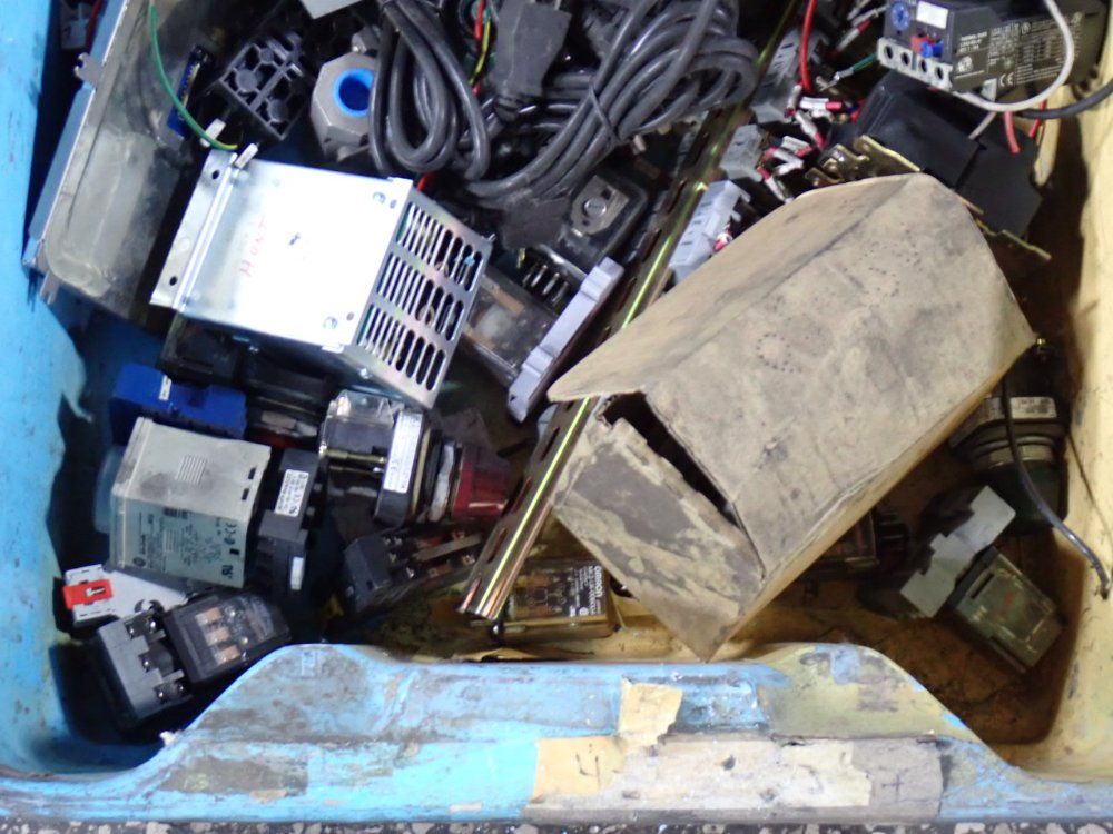 Contactors, Relays & Hot Plate