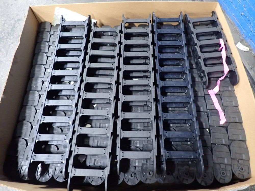 Igus 6" X 2" Cable Carrier