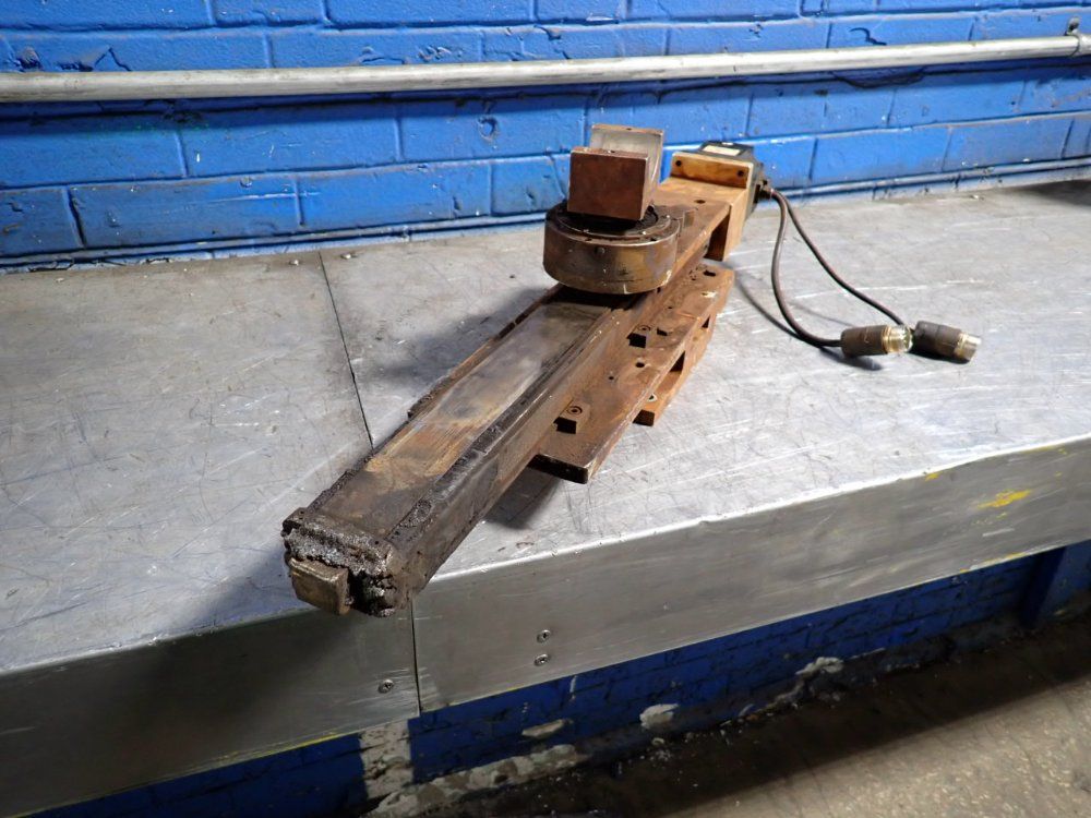 Sliding Machine Component