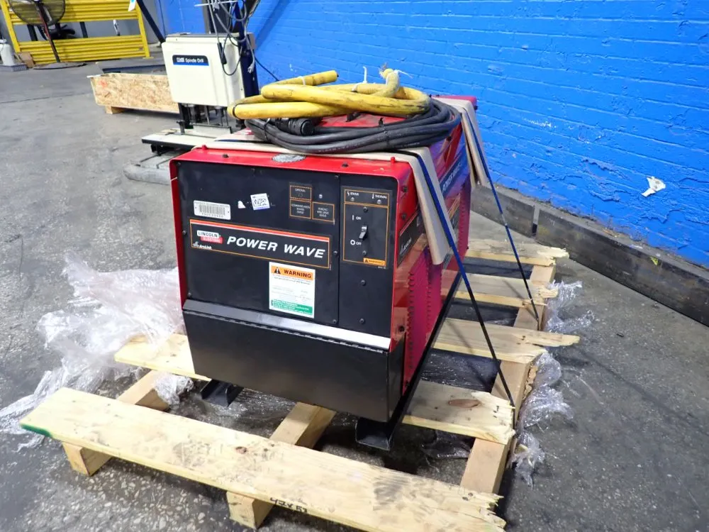 Lincoln Electric Company 455 Welder - Power Wave 455 M