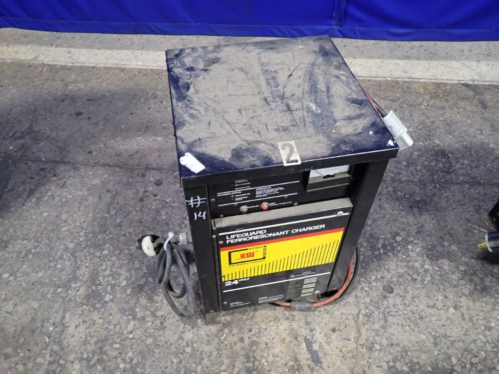Kw Battery Co. 24 Volt Battery Charger - 12-255f1-9a22
