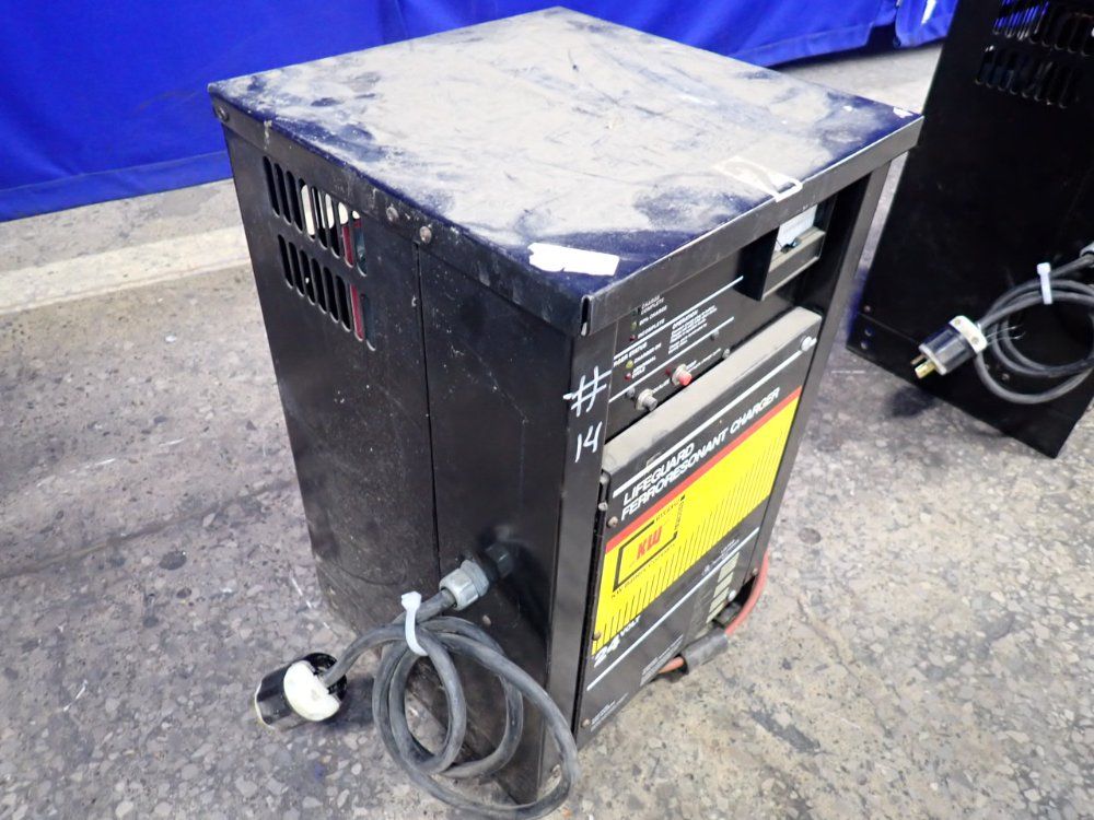 Kw Battery Co. 24 Volt Battery Charger - 12-255f1-9a22