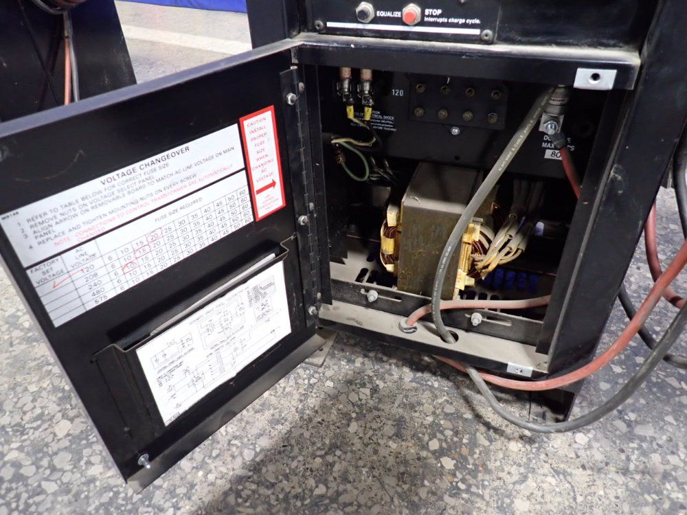 Kw Battery Co. 24 Volt Battery Charger - 12-255f1-9a22