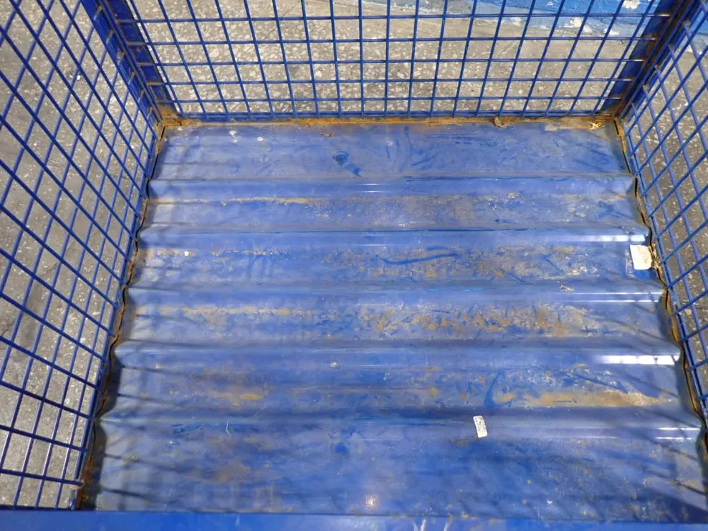 35" X 42" X 23" Stackable Wire Basket