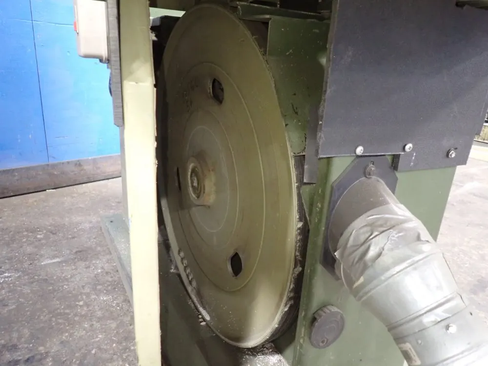 Scmi 36" Throat Vertical Band Saw - 900-sc