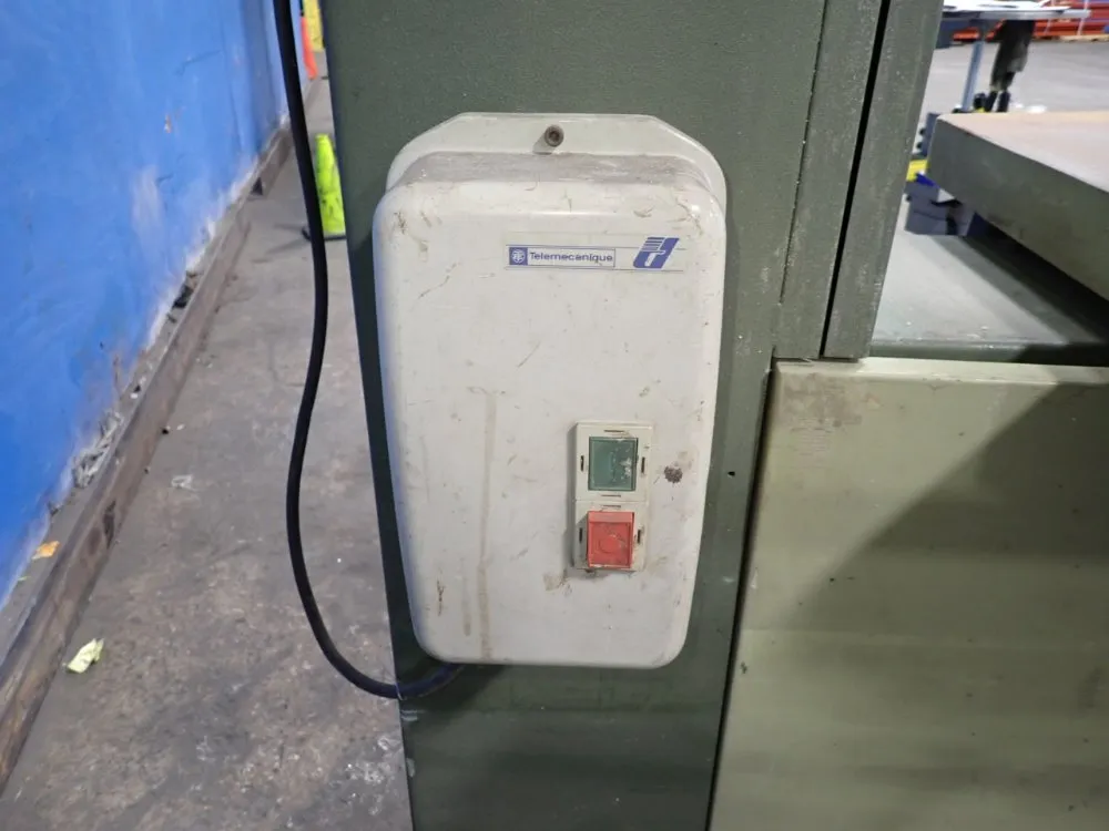 Scmi 36" Throat Vertical Band Saw - 900-sc