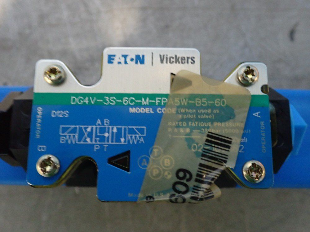 Eaton 350 Bar (5000 Psi) Directional Control Valve - Dg4v-3s-6c-m-fpa5w-b5-60