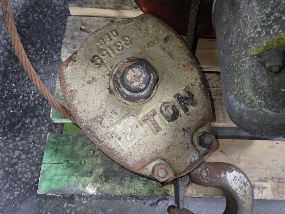 Yale 2 Tons Electric Hoist