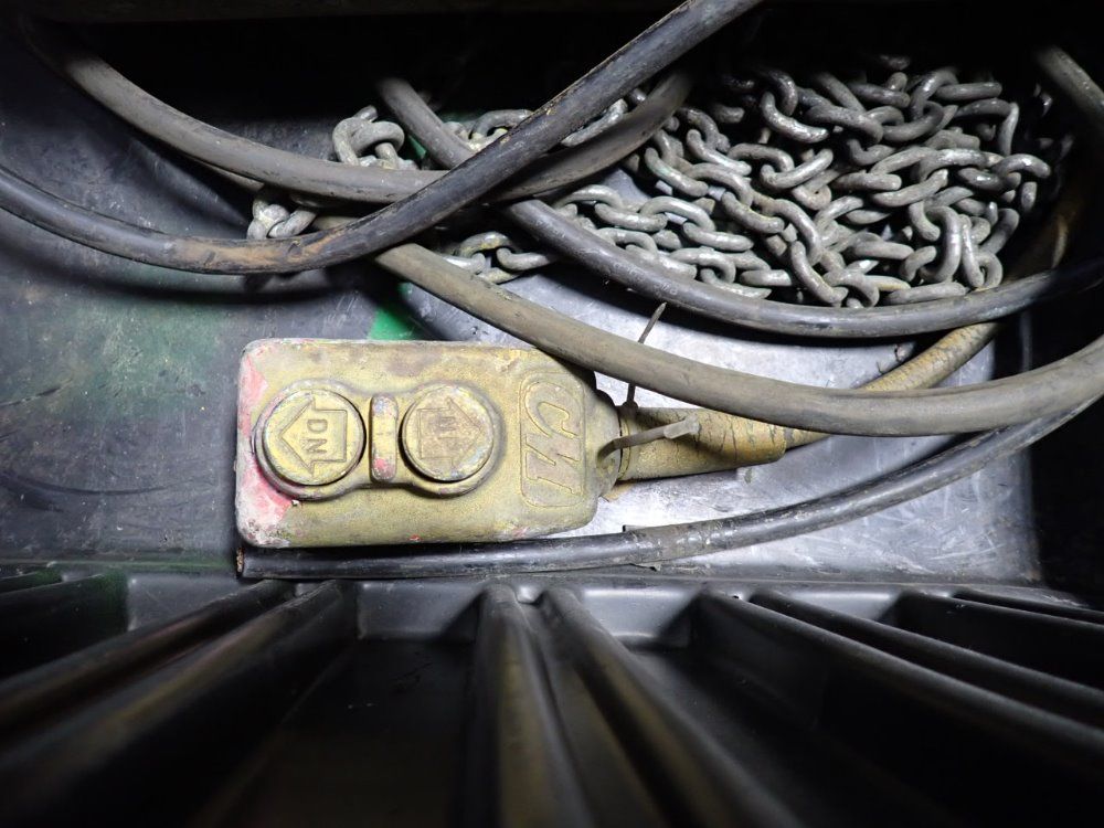 Columbus Mckinnon Corporation 1/4 Ton Electric Chain Hoist - B