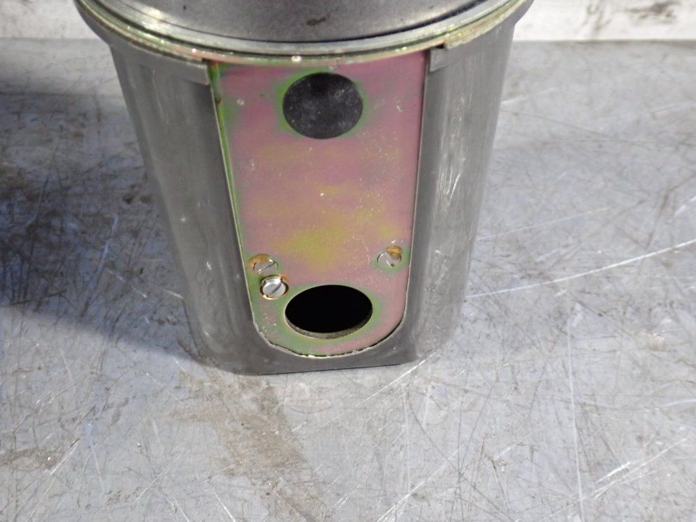 Dwyer Instruments 25 Psi Pressure Switch/gage - A3000