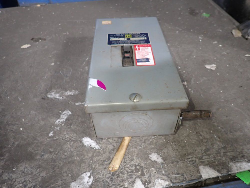 Square D Qo Load Center - Q02-4l70s