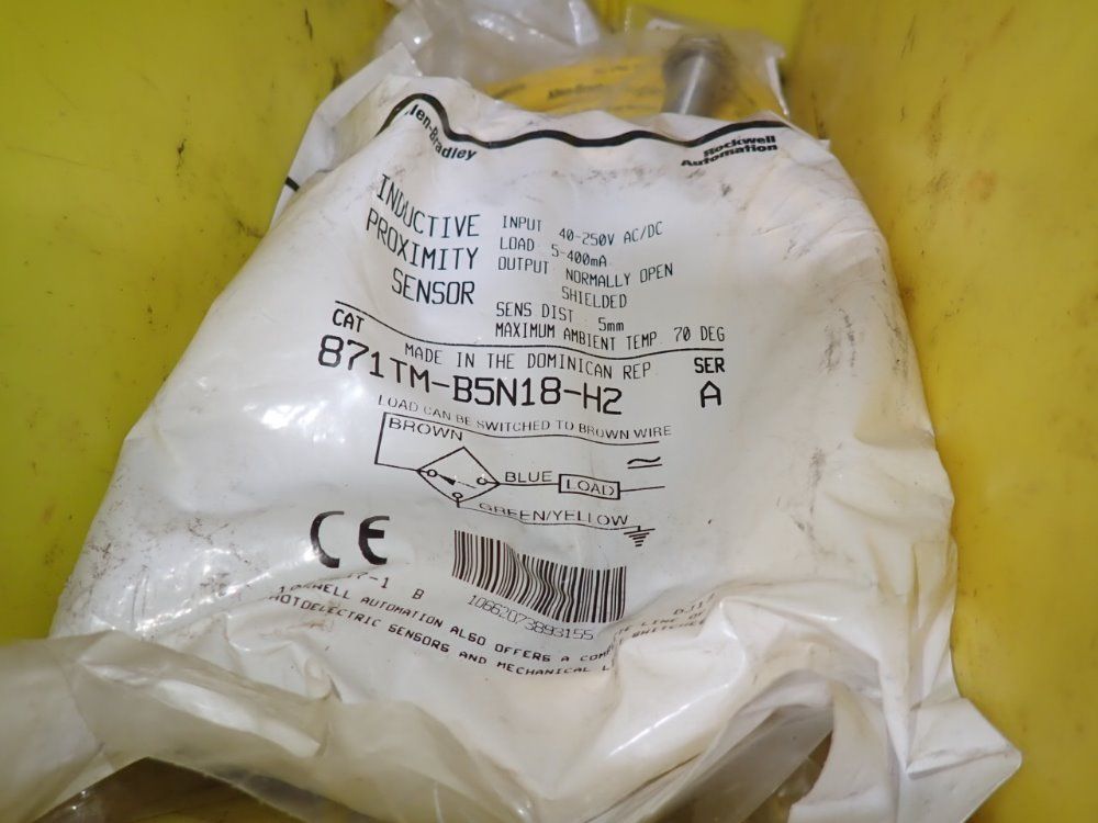 Allen Bradley Inductive Proximity Sensors - 871tm-b5n18-h2