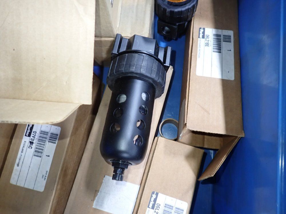 Parker Regulators - 06l21be