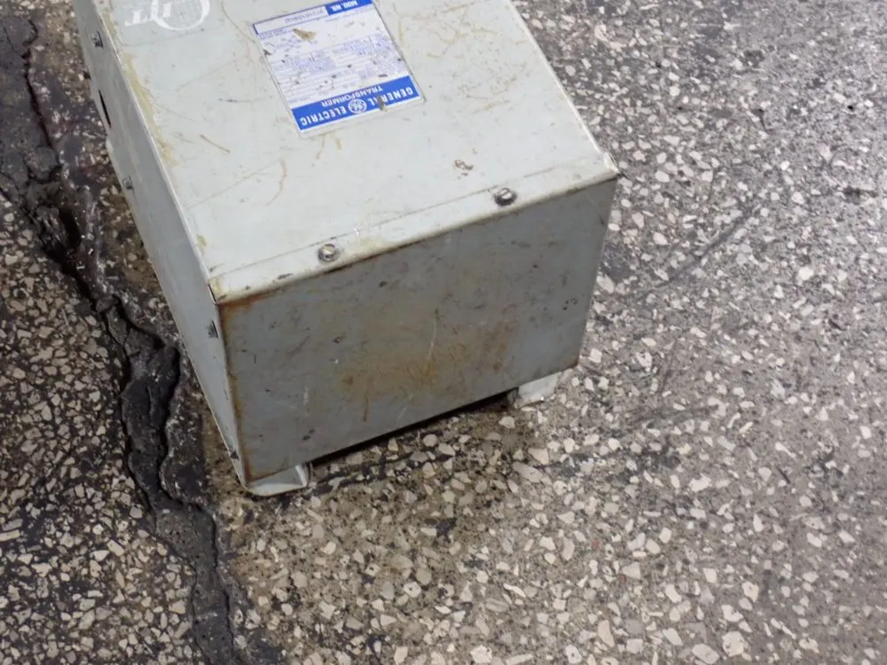 Ge / General Electric 10 Kva Transformer - 9t21b1006g2