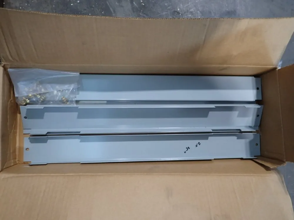 Eaton 2" X 25" Hardware