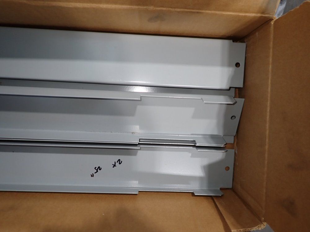 Eaton 2" X 25" Hardware