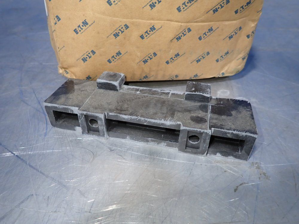 Eaton Support Insulator Kit