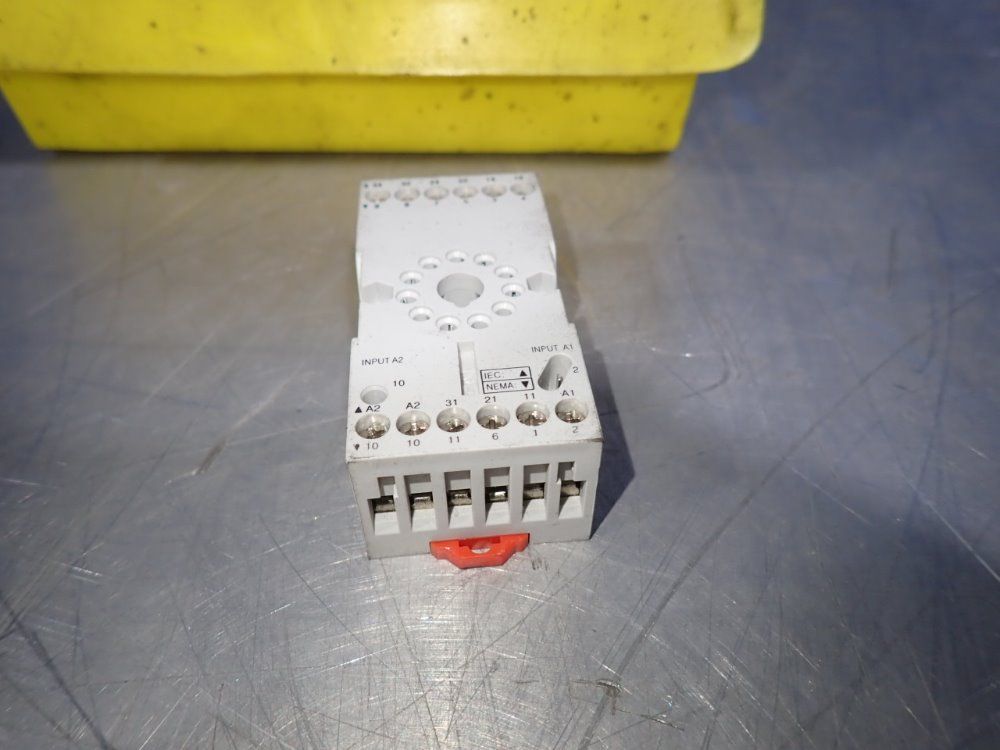 Eaton Relay Sockets - D3pal11