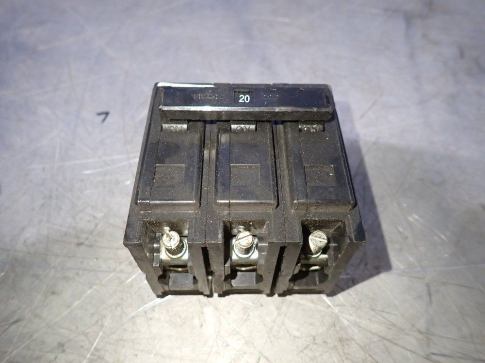 Eaton Circuit Breaker - Hqp3020h
