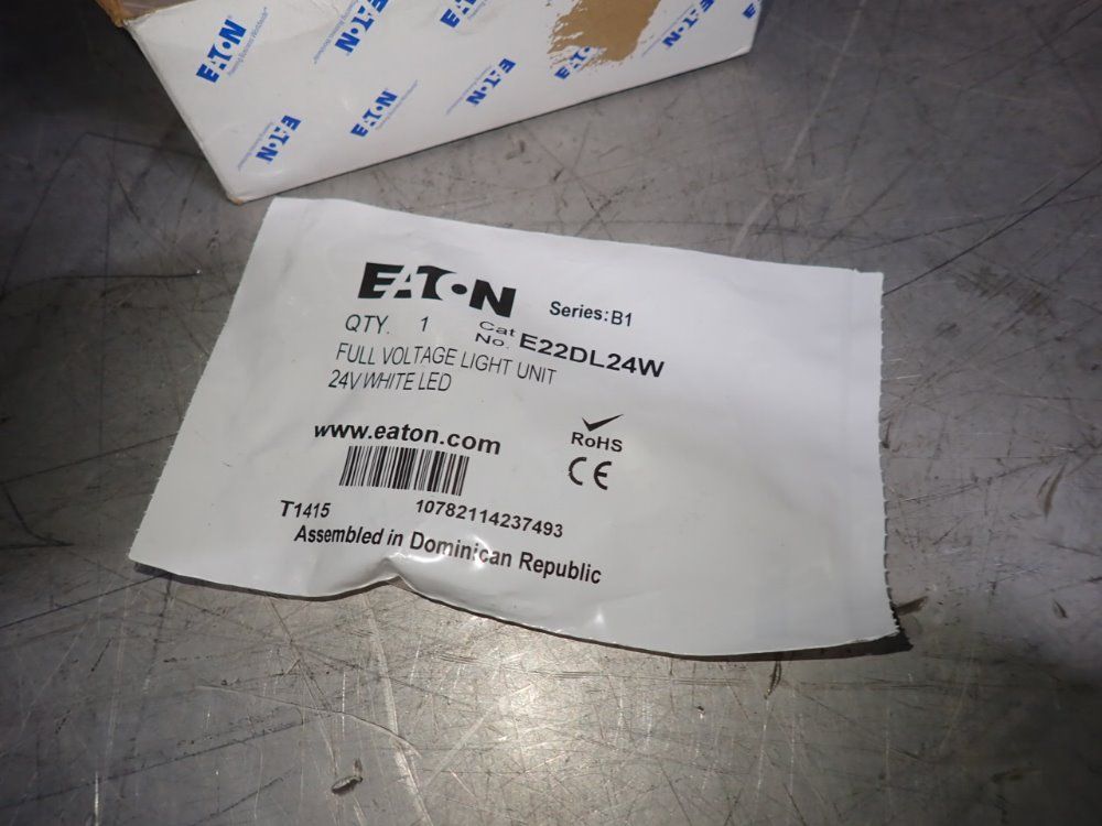 Eaton Full Voltage Light Unit - E22dl24w