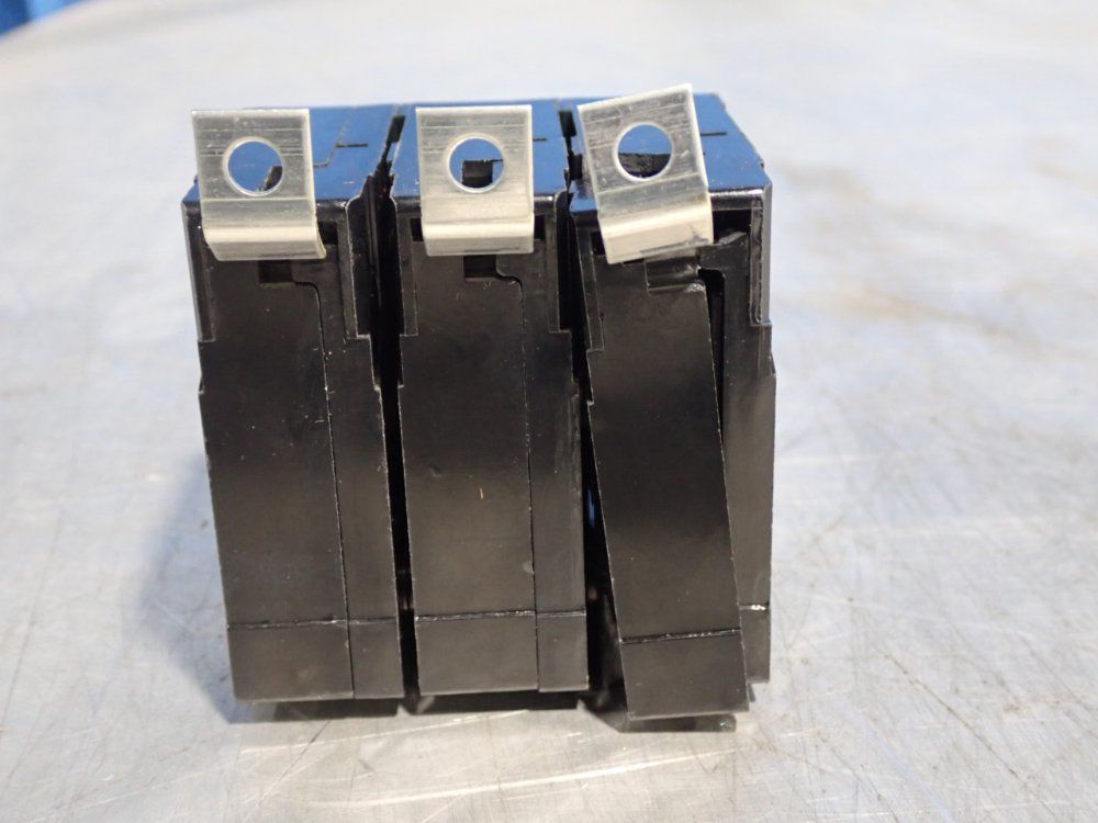 Eaton Circuit Breaker - Bab3015ht