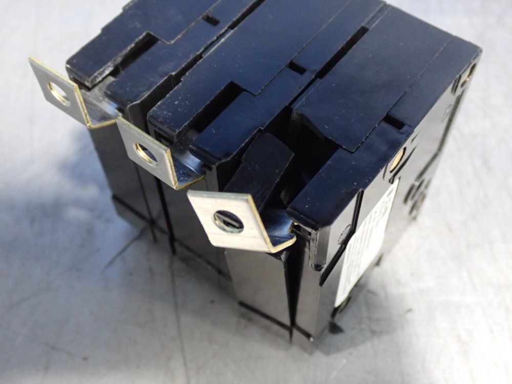 Eaton Circuit Breaker - Bab3015ht