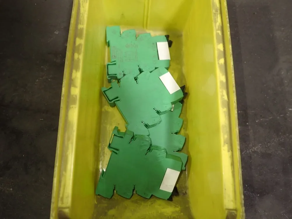 Phoenix Contacts Relay Socket - Plc-bpt-24dc/21-21