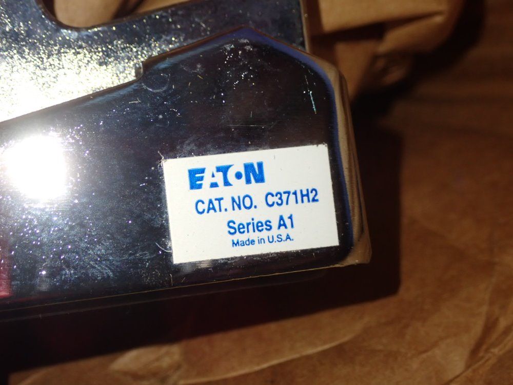 Eaton Saftey Switch - C371h2