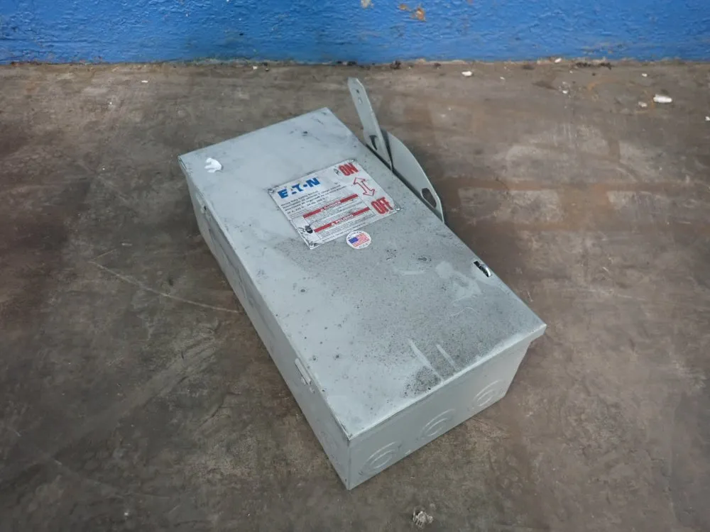 Eaton 30 Amp Fusible Disconnect - Dh321ngk