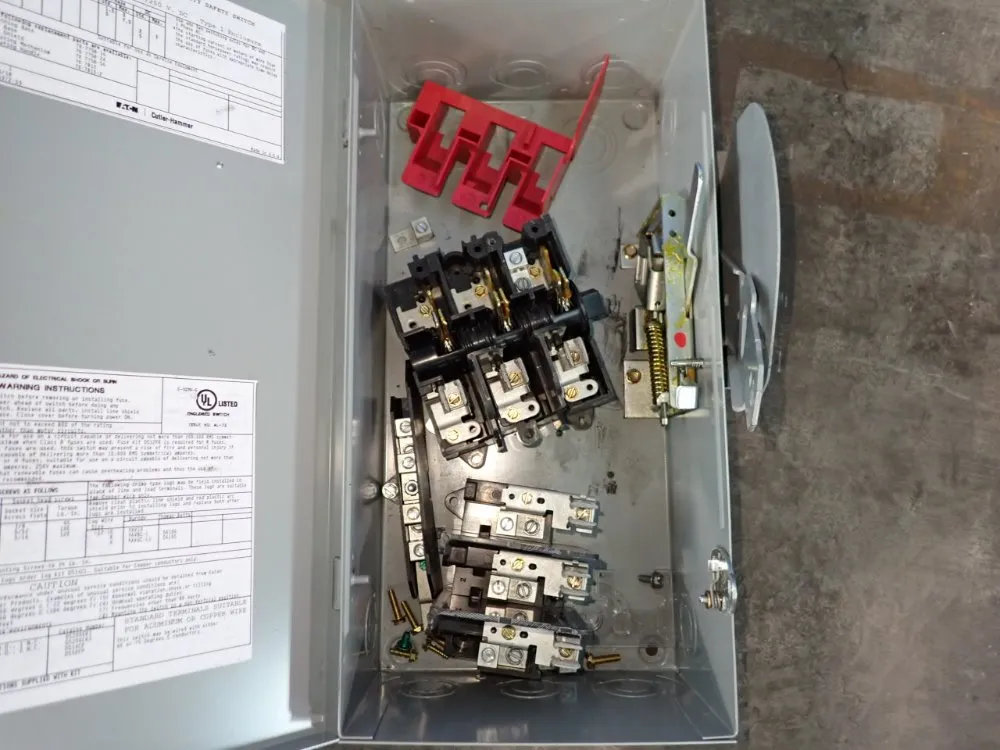 Eaton 30 Amp Fusible Disconnect - Dh321ngk