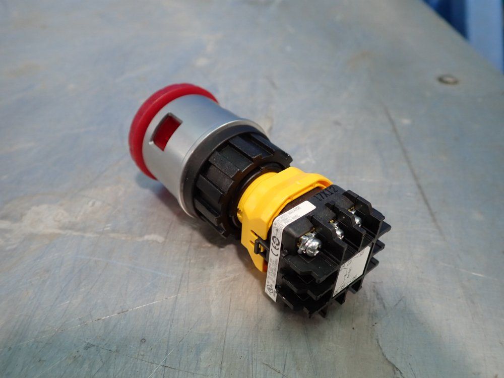 Idec Control Unit - Xn4e-ll402q4mr