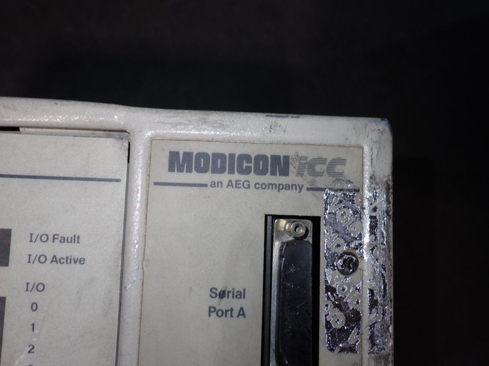 Schneider Electric Automated Controller - 100-265-816