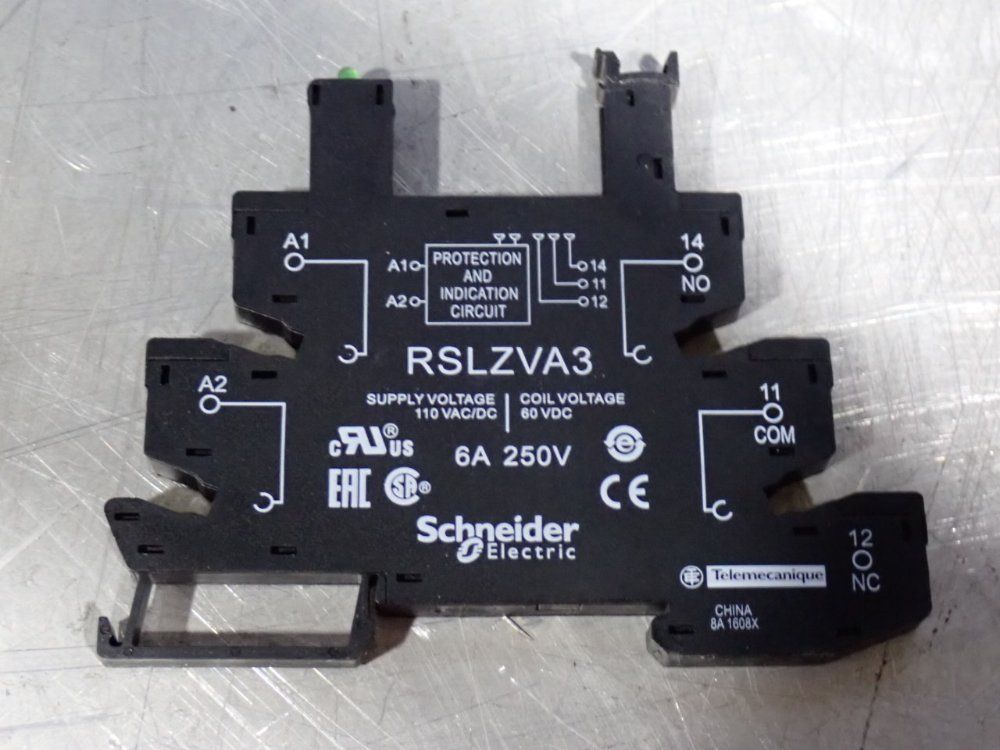 Schneider Electric 6 Amp Relay Socket - Rslzva3