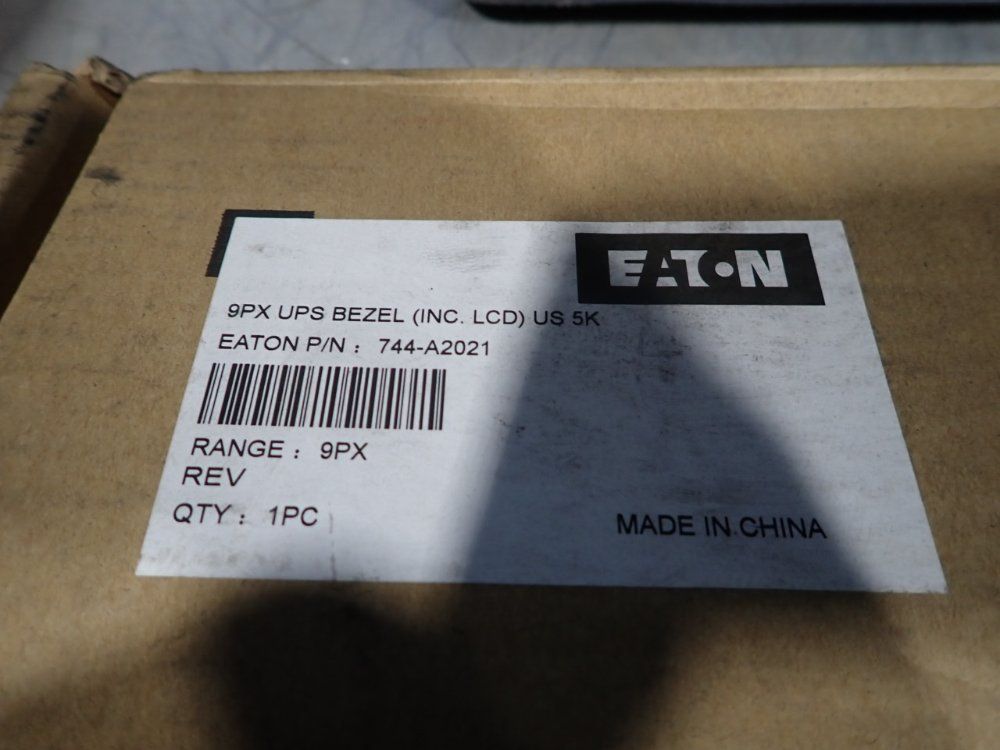 Eaton Ups Bezel - 744-a2021