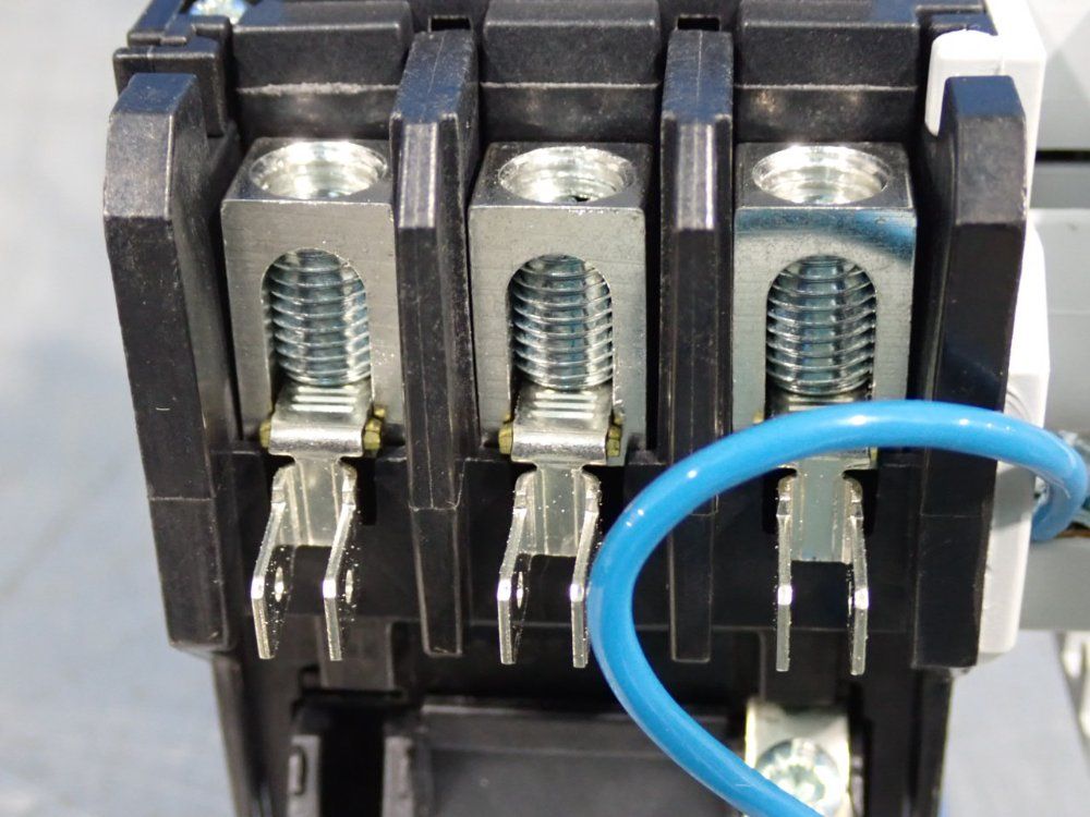 Eaton Definite Purpose Contactor - C25dnf3401a