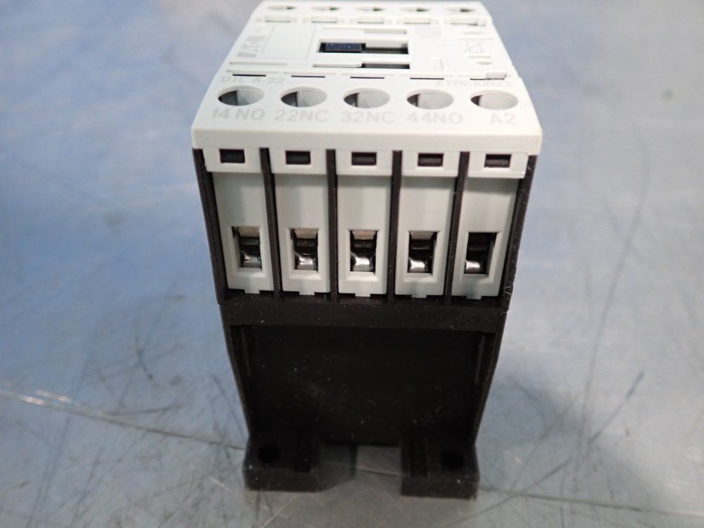 Eaton Contactor Relay - Dila-22