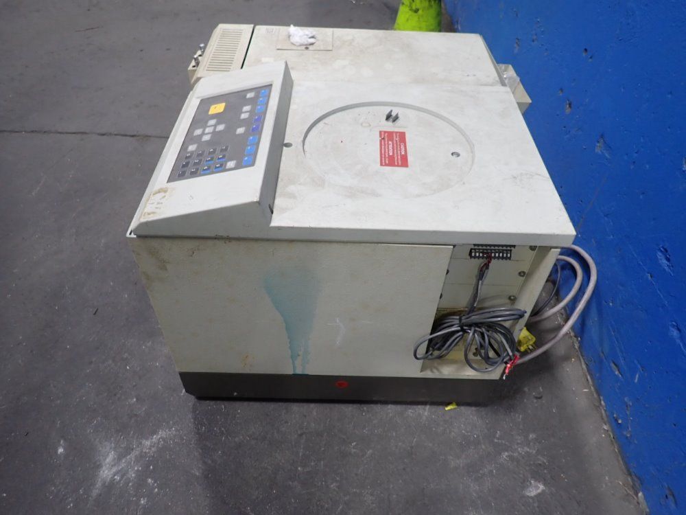 Perkin Elmer Gas Chromatograph - 8410