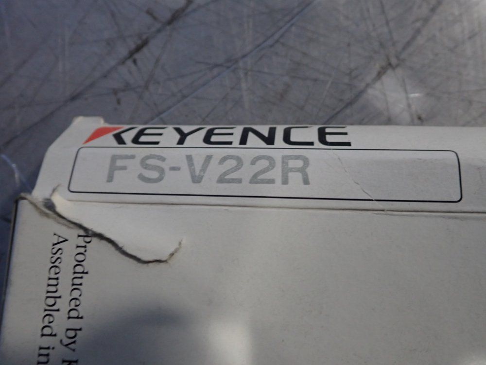 Keyence Photoelectric Fibre Amplifier - Fs-v22r