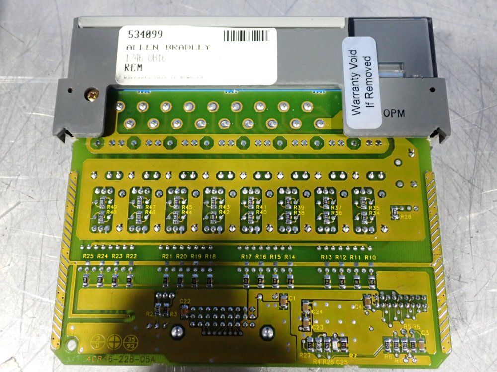 Allen Bradley Dc Output Module - 1746-0b16