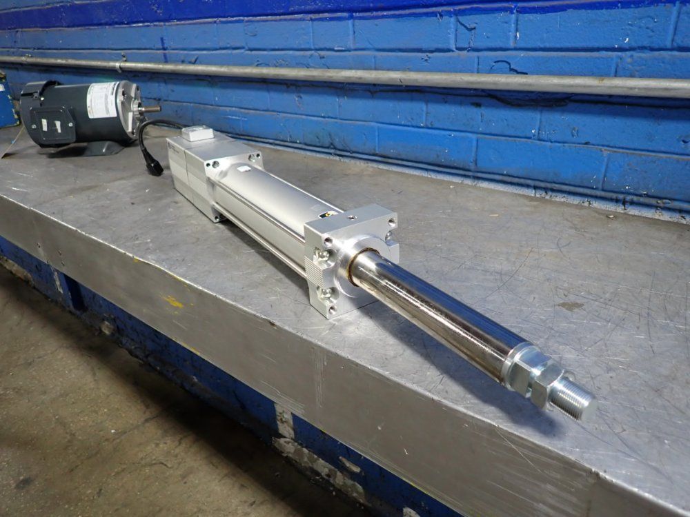 Iai Corporation Robo Cylinder - Rcp2-ra10c-i-86p-2.5-200-p4-m-b