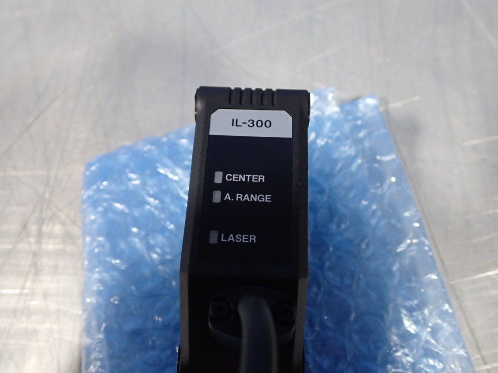 Keyence Laser Sensor - Il-300