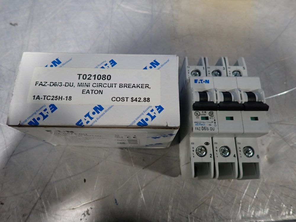 Eaton Circuit Breaker - Faz-d6/3-du