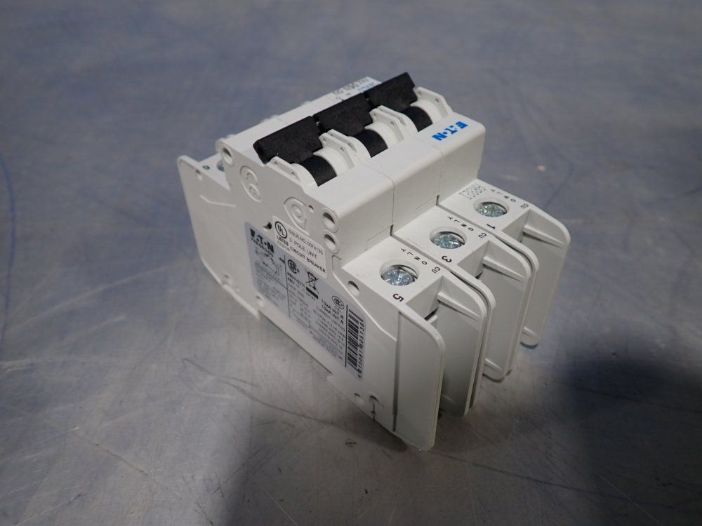 Eaton Circuit Breaker - Faz-d6/3-du