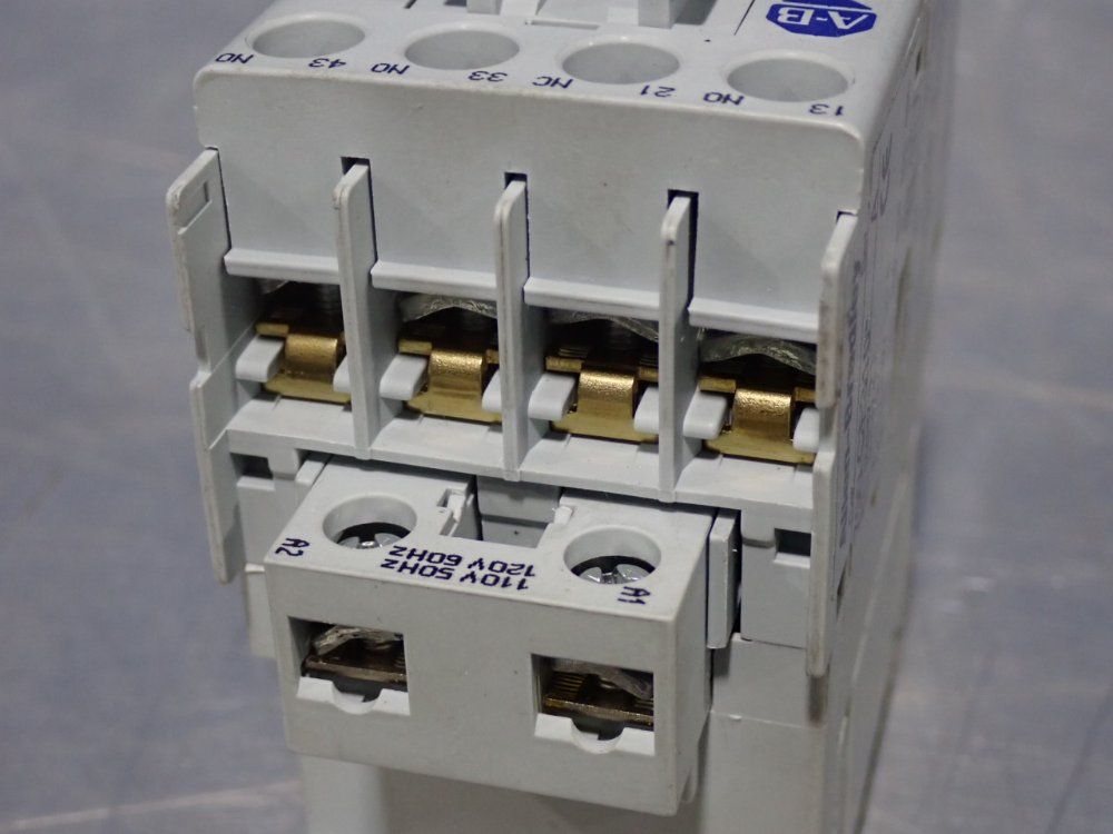 Allen Bradley Control Relay - 700-cf310