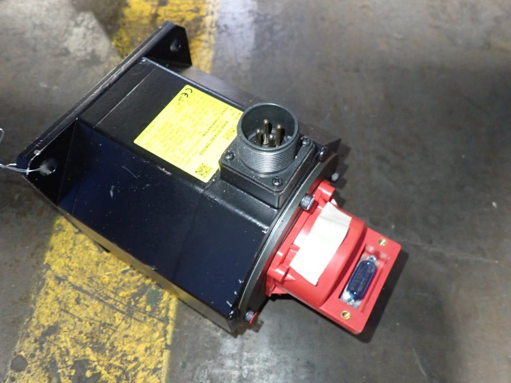 Fanuc 0.9 Kw Servo Motor - A06b-0034-b075#0008