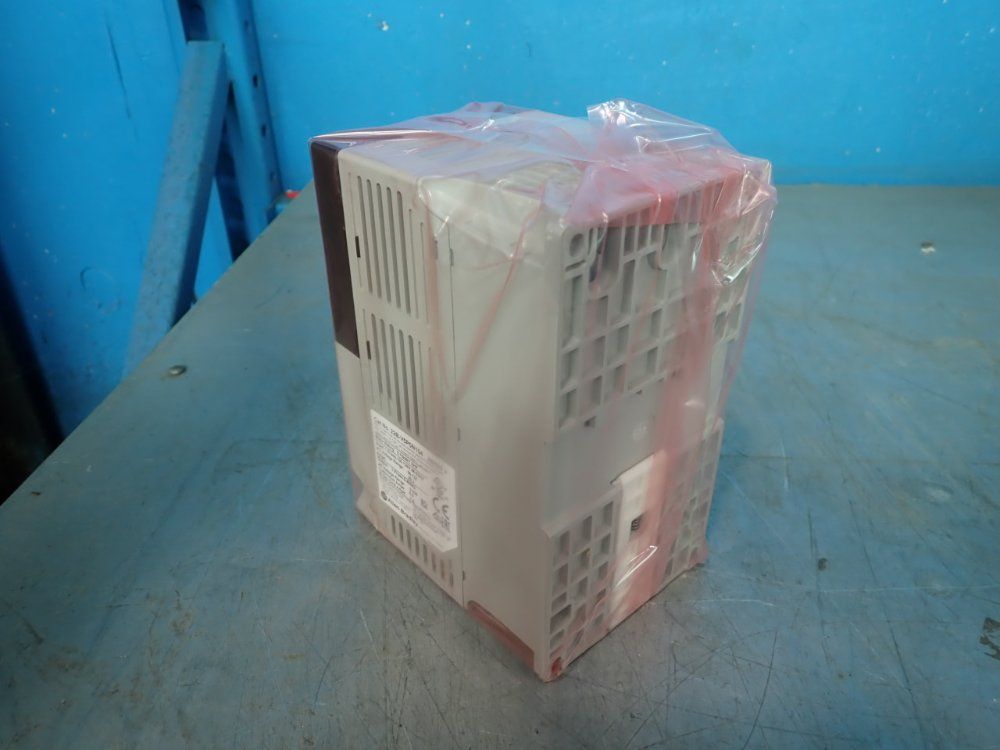 Allen Bradley 1hp Ac Drive - 22b-v5p0n104